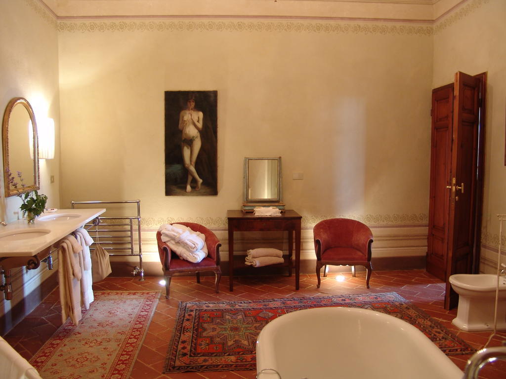 Borgo Pignano Tuscany Exterior photo