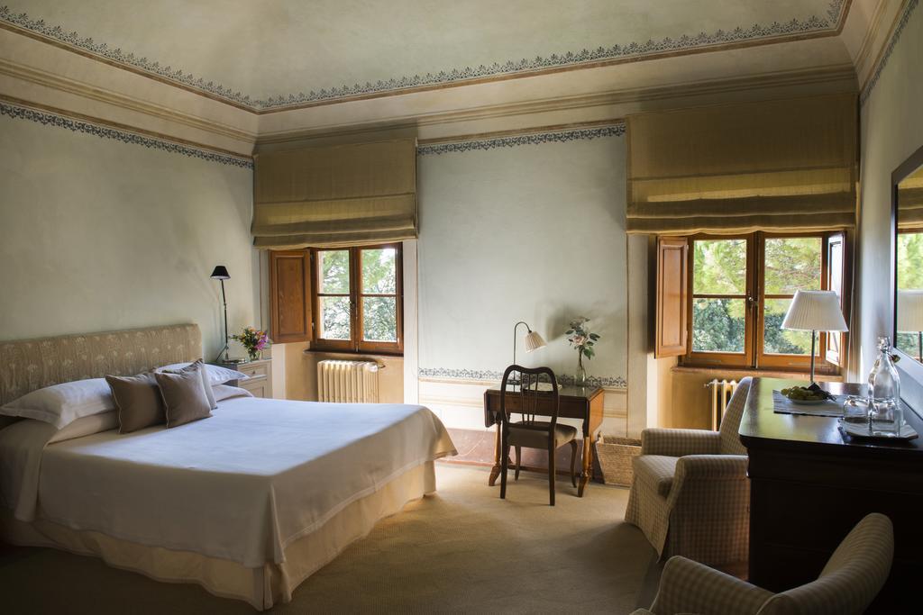 Borgo Pignano Tuscany Exterior photo