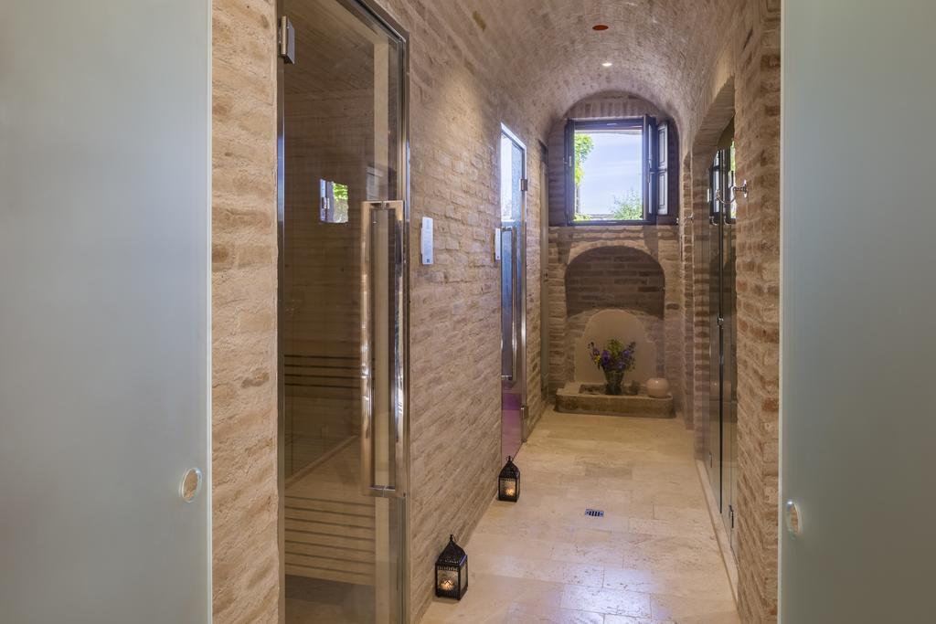 Borgo Pignano Tuscany Exterior photo