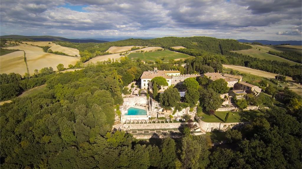 Borgo Pignano Tuscany Exterior photo